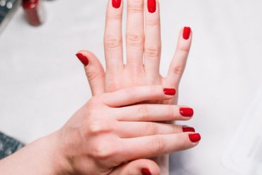 New Treatment Alert! The Deluxe Manicure