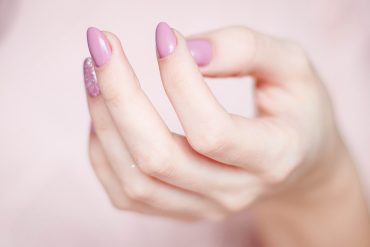 Understanding Oily Nail Plates: Causes, Care and Solutions